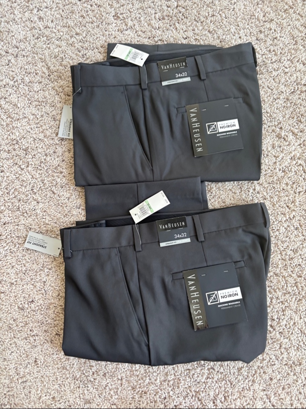 Men’s Van Heusen straight fit pants size 34 x 32